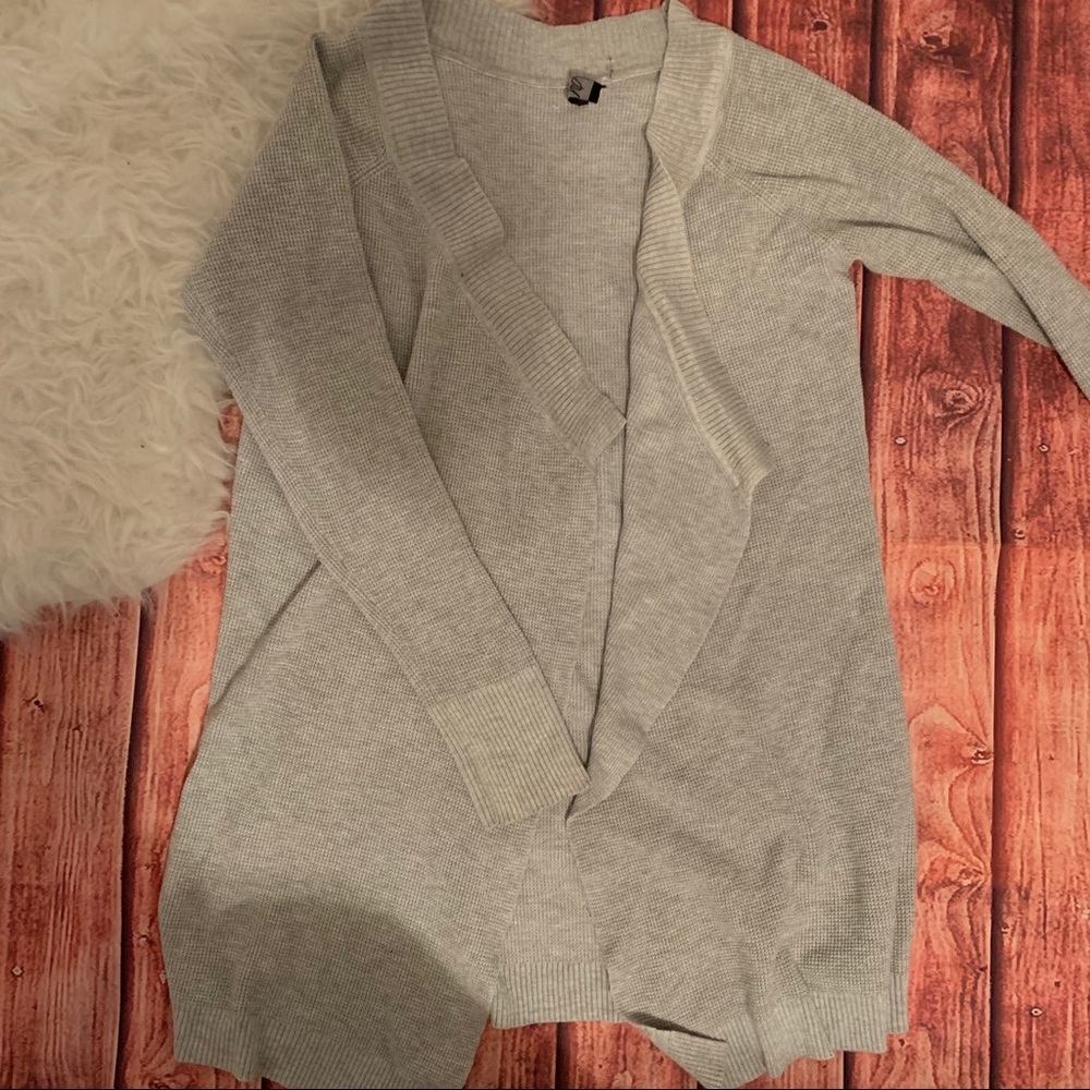 ❤️ Soft Grey Waffle Cardigan